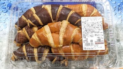 バイカラークロワッサンは新味、ココア＆タンジェリンになった