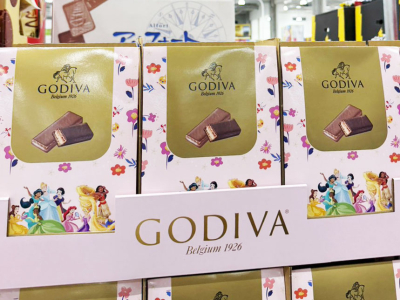 初めて見た！ゴディバのウェハース